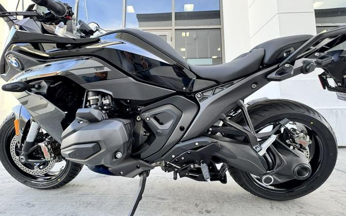 2026 BMW R 1300 RS Triple Black