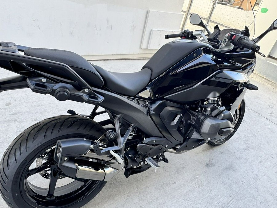 2026 BMW R 1300 RS Triple Black