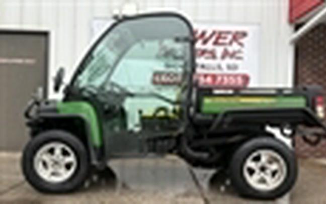 2013 JOHN DEERE GATOR XUV 825