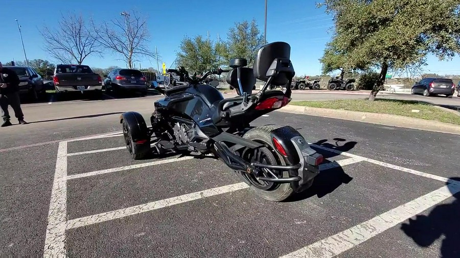 2017 Can-Am® Spyder® F3 6-Speed Manual (SM6)