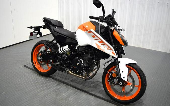 2024 KTM 250 Duke