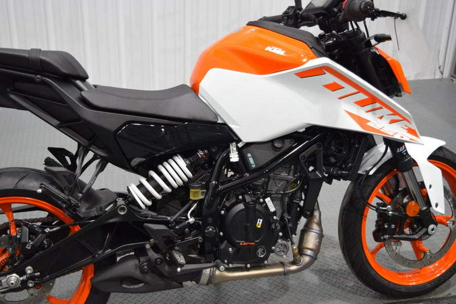 2024 KTM 250 Duke