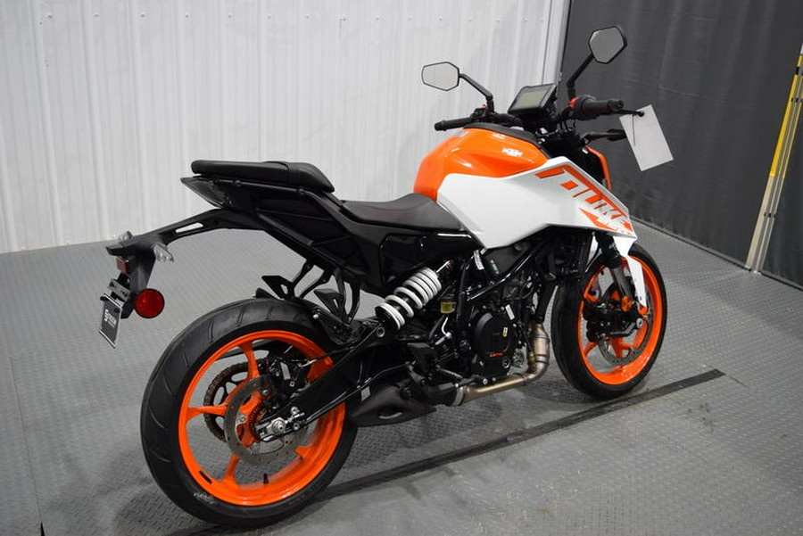 2024 KTM 250 Duke