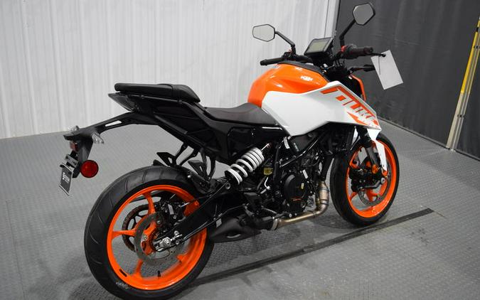 2024 KTM 250 Duke