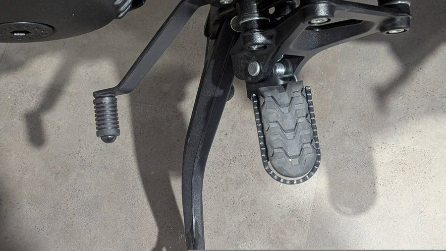 2025 Royal Enfield Himalayan 450 Slate Himalayan Salt