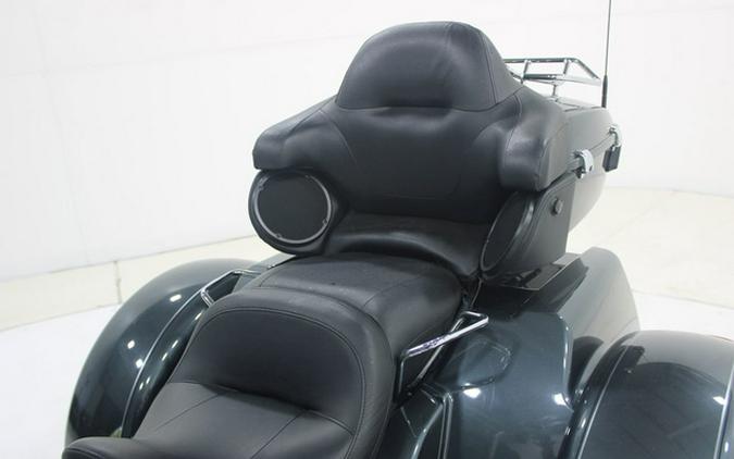 2025 Harley-Davidson Trike FLHTCUTG - Tri Glide Ultra