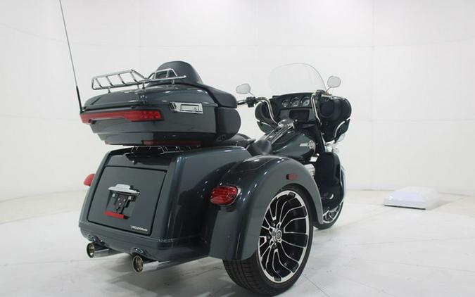 2025 Harley-Davidson Trike FLHTCUTG - Tri Glide Ultra