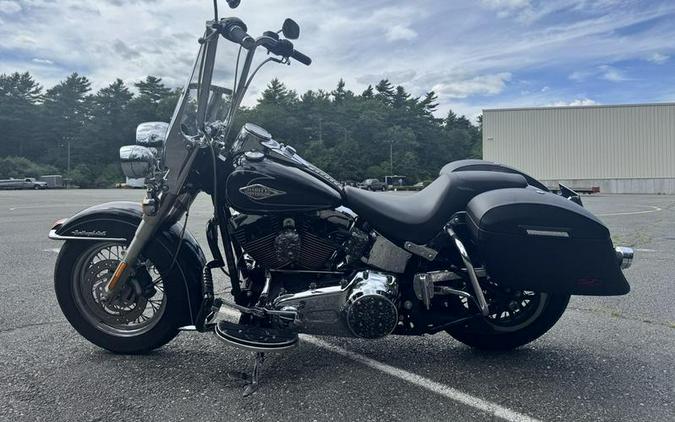 2011 Harley-Davidson® FLSTC - Heritage Softail® Classic