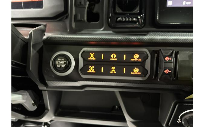 2026 Can-Am DEFENDER LIMITED CAB HD11