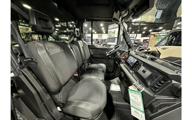 2026 Can-Am DEFENDER LIMITED CAB HD11