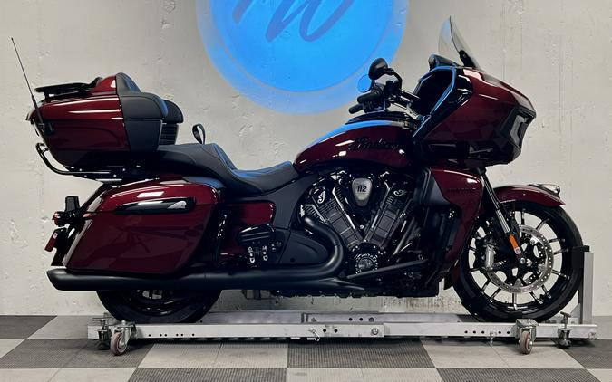 2026 Indian Motorcycle Pursuit® Dark Horse® with 112 and Powerband Audio Package