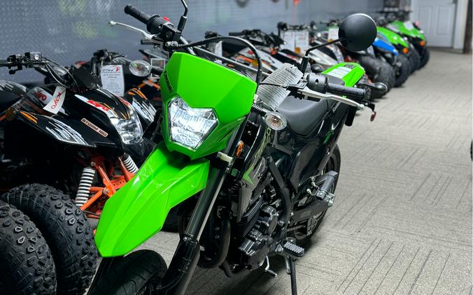 2023 Kawasaki KLX230SM Review [A Dozen Fast Facts]