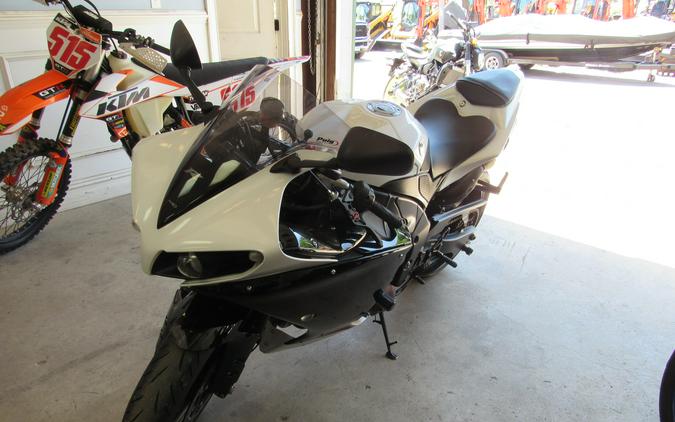 2012 Yamaha R1 WITH LEO VINCE EXHAUST WOODCRAFT SLIDES AND COVERS