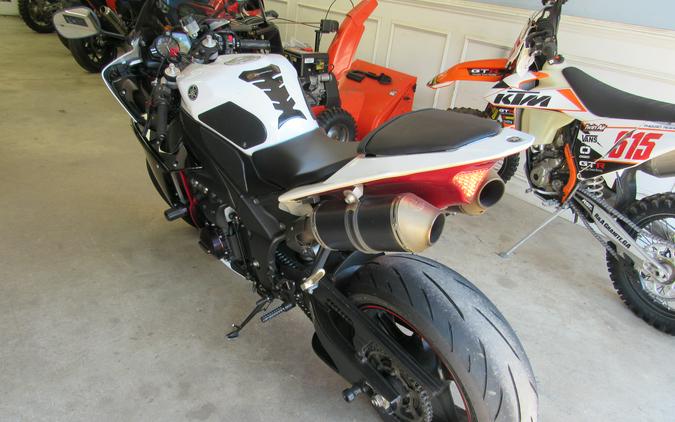 2012 Yamaha R1 WITH LEO VINCE EXHAUST WOODCRAFT SLIDES AND COVERS