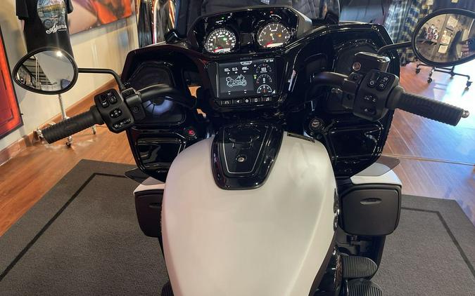 2024 Indian Motorcycle® Pursuit® Dark Horse® w/PowerBand Audio Pkg Icon Ghost White Metallic Smoke