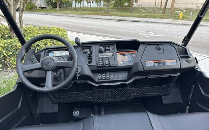 2025 Honda Pioneer 1000-6 Deluxe Crew