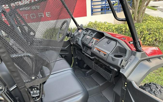 2025 Honda Pioneer 1000-6 Deluxe Crew