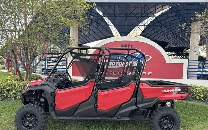 2025 Honda Pioneer 1000-6 Deluxe Crew
