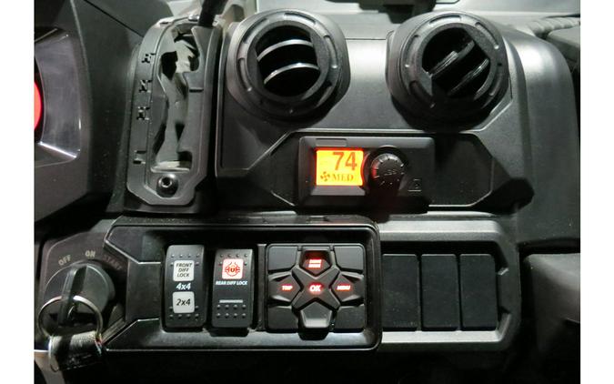 2024 Can-Am Defender MAX Limited HD10