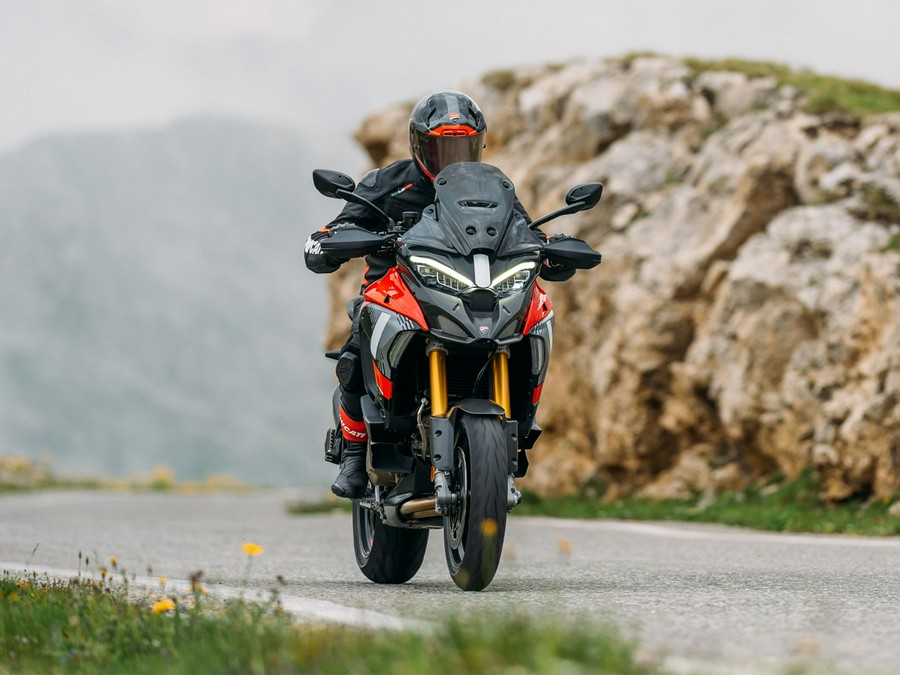 2025 Ducati Multistrada V4 Pikes Peak