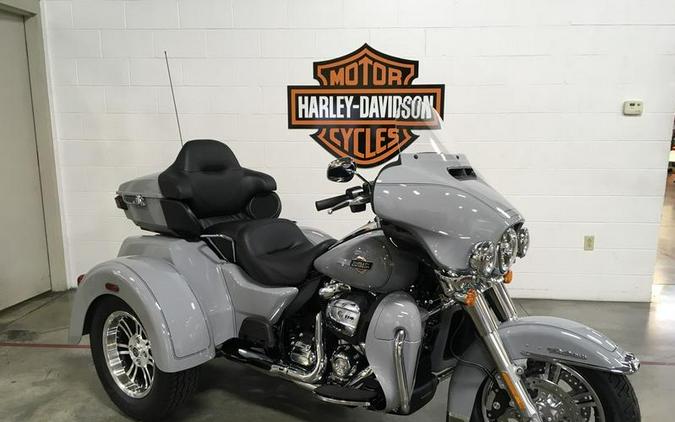 2024 Harley-Davidson® FLHTCUTG - Tri Glide® Ultra