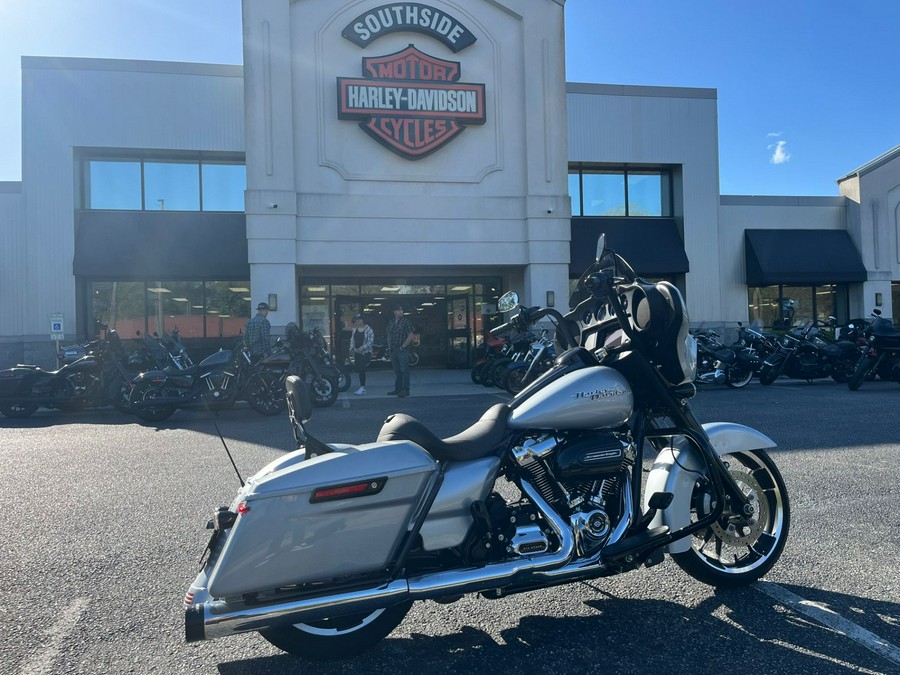 2020 Harley-Davidson Street Glide® Base