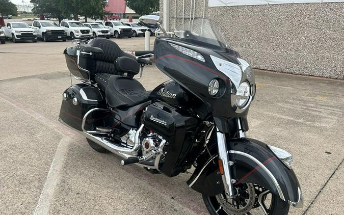 2020 Indian Roadmaster Elite Thunder Black Vivid Crystal Ove