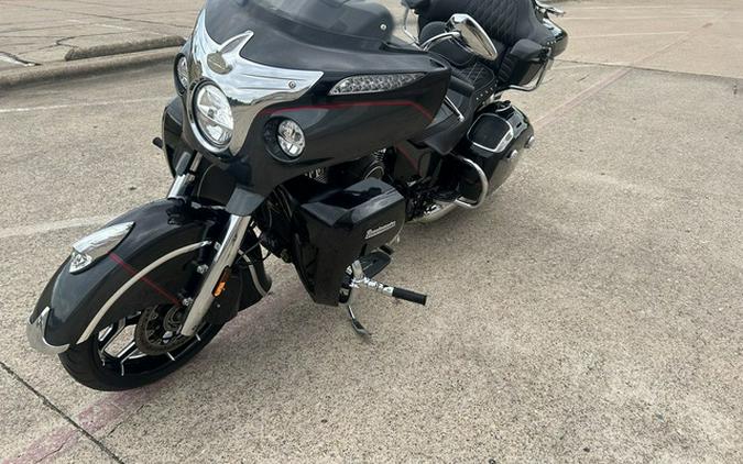 2020 Indian Roadmaster Elite Thunder Black Vivid Crystal Ove