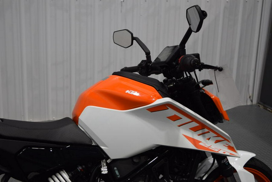 2024 KTM 250 Duke