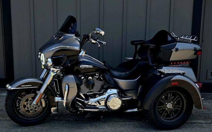 2017 Harley-Davidson Trike FLHTCUTG - Tri Glide Ultra