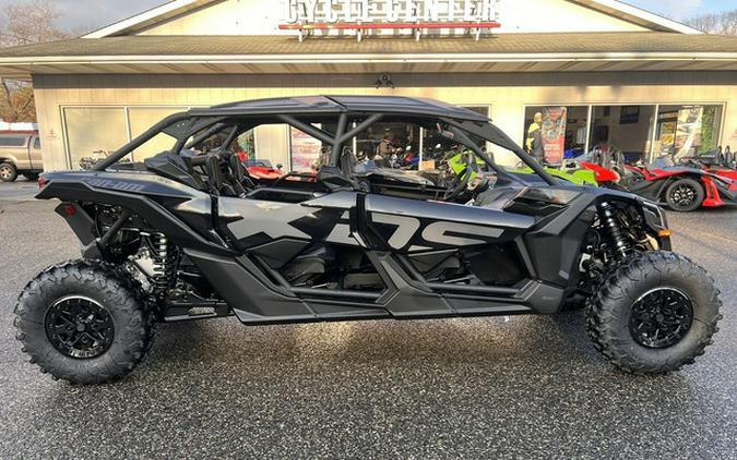 2026 Can-Am Maverick X3 MAX X Ds Turbo RR Triple Black_7.6 In.