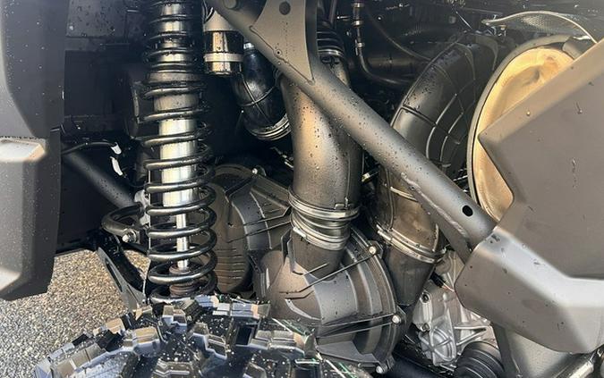 2026 Can-Am Maverick X3 MAX X Ds Turbo RR Triple Black_7.6 In.