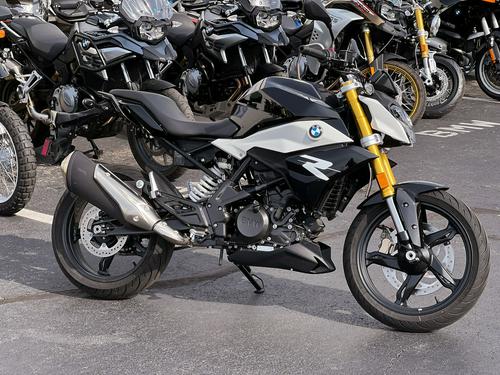 2021 BMW G 310 R Review [Urban Motorcycle Test in Los Angeles]