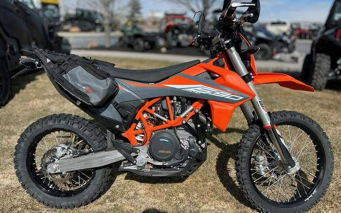 2022 KTM 690 Enduro R