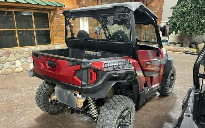 2018 Polaris® General™ 1000 EPS Ride Command™ Edition Matte Sunset Red