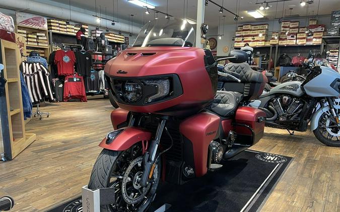 2025 Indian Pursuit Dark Horse 112 Sunset Red Smoke With Bla