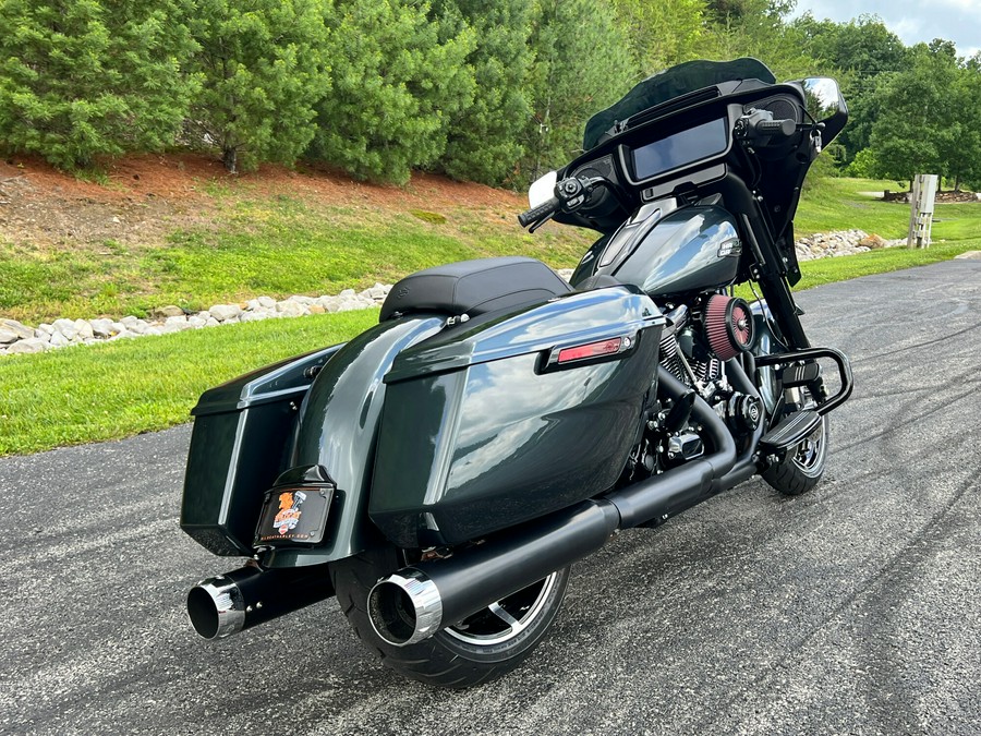 FLHX 2025 Street Glide