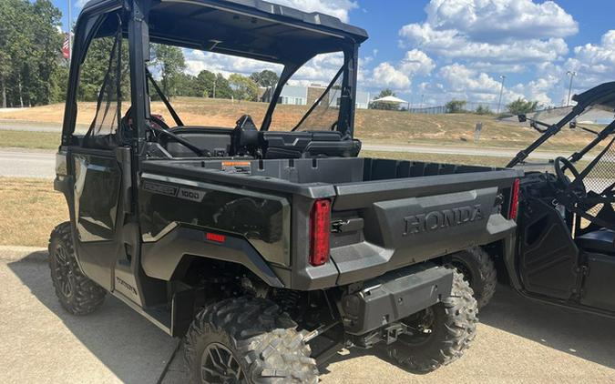 2026 Honda Pioneer 1000 Deluxe