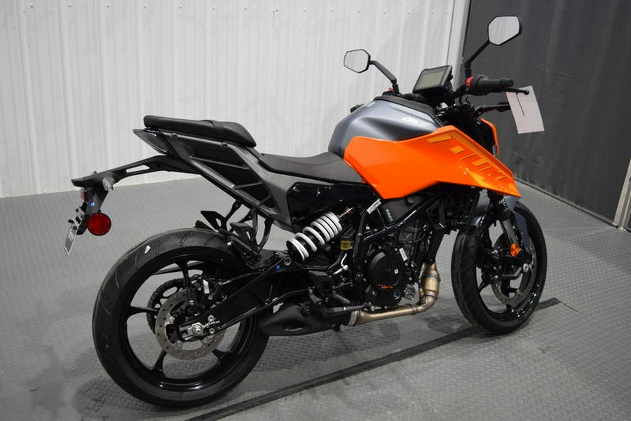 2024 KTM 250 Duke