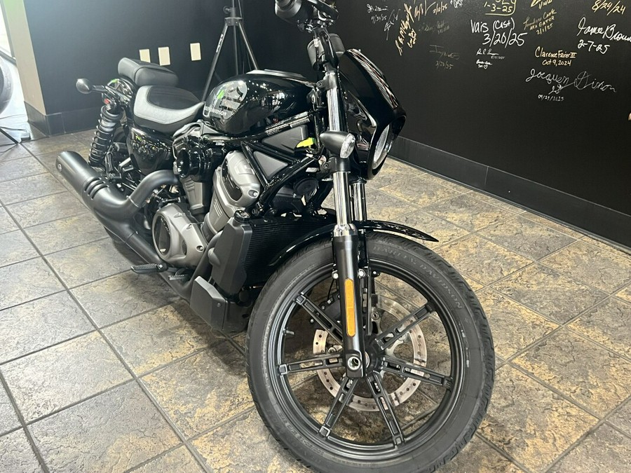 RH975 2022 Nightster™