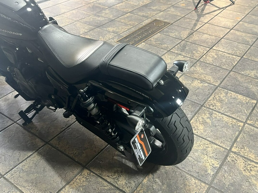 RH975 2022 Nightster™