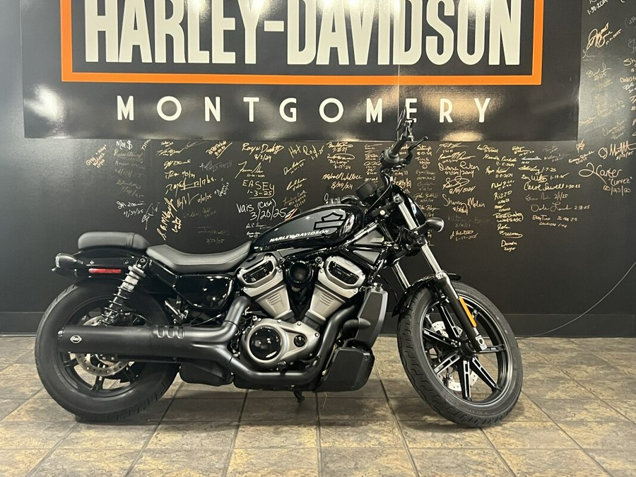 RH975 2022 Nightster™