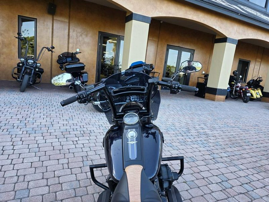 2019 Harley-Davidson® FLHRXS - Road King® Special