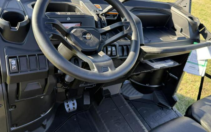 2026 Can-Am Defender HD7