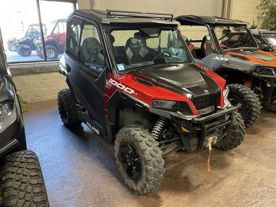 2020 Polaris® GENERAL® 1000 Deluxe