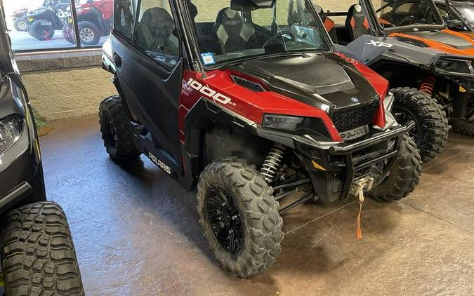 2020 Polaris® GENERAL® 1000 Deluxe