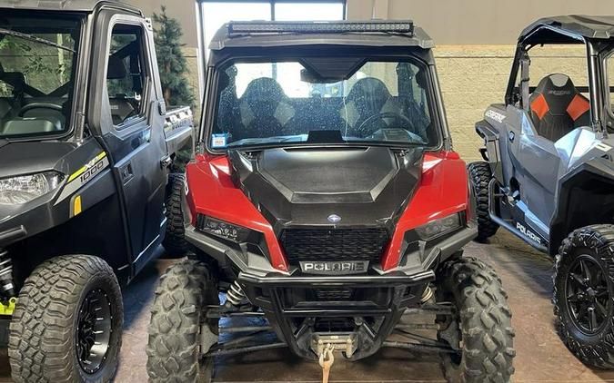 2020 Polaris® GENERAL® 1000 Deluxe