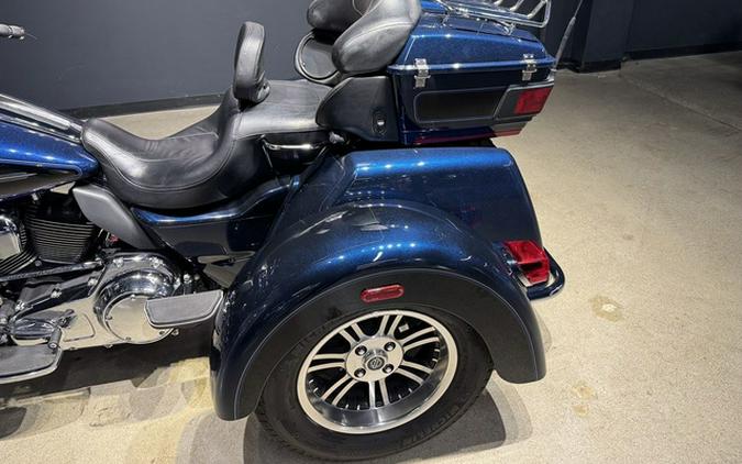 2013 Harley-Davidson FLHTCUTG - Tri Glide Ultra Classic