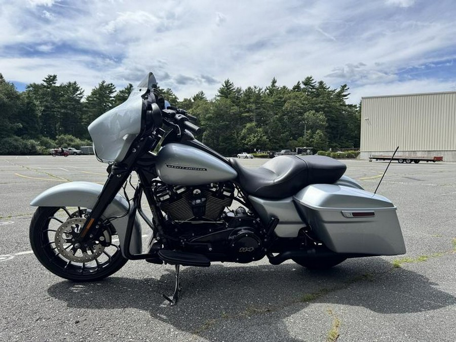 2019 Harley-Davidson® FLHXS - Street Glide® Special