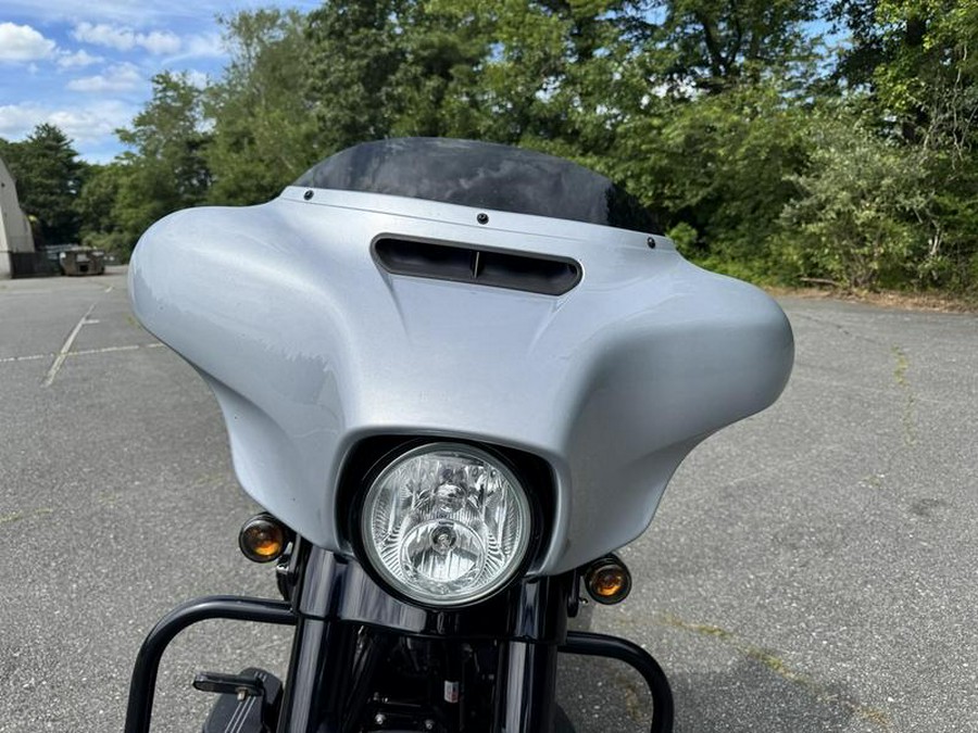 2019 Harley-Davidson® FLHXS - Street Glide® Special